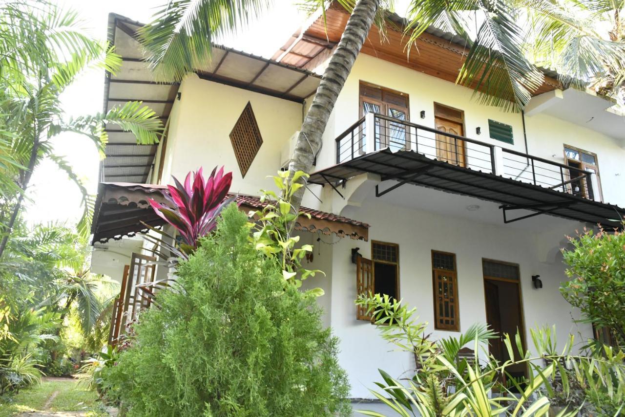 Pearl Bungalow Trincomalee Exteriör bild