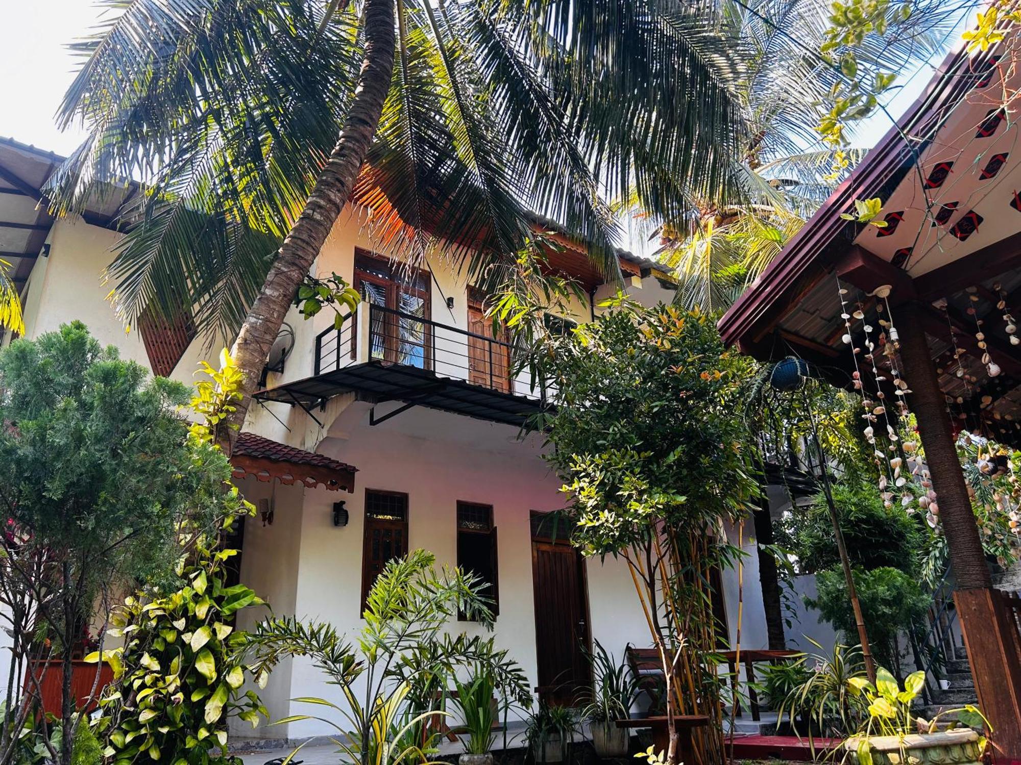 Pearl Bungalow Trincomalee Exteriör bild